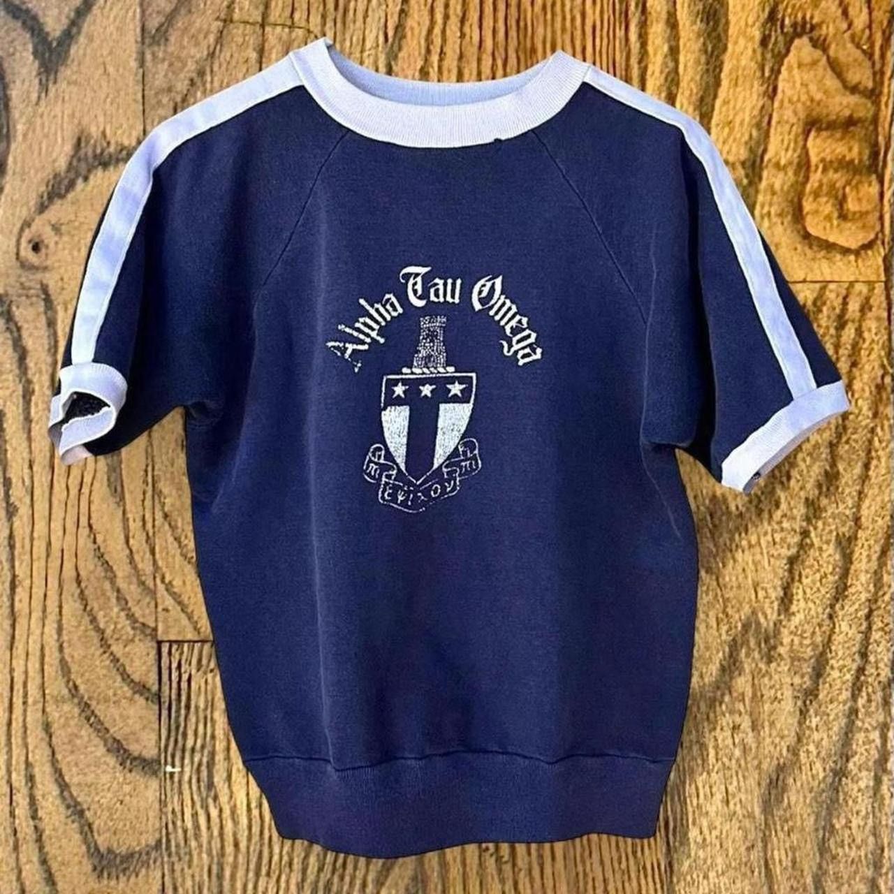 The Unbranded Brand Vintage 60’s Short Sleeve Collegiate Fraternity Sweatshirt Size US S / EU 44-46 / 1 - 1 Thumbnail
