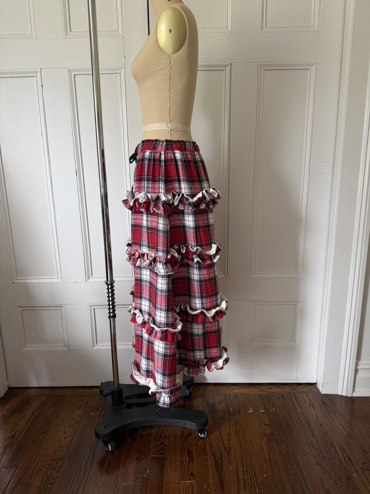 Other One-of-One Handmade Plaid Tiered Ruffle Maxi Skirt Size 27" / US 4 / IT 40 - 3 Thumbnail