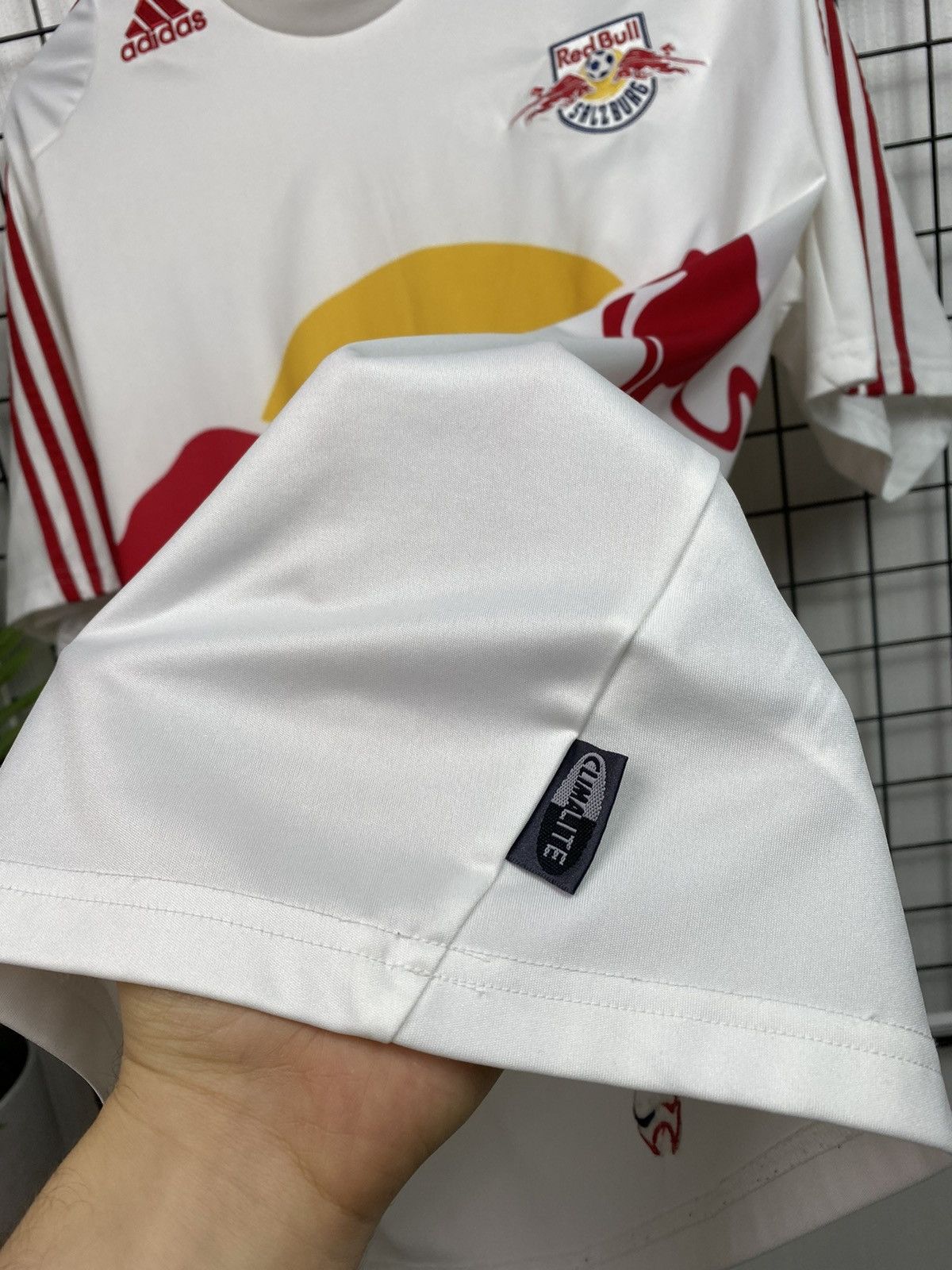 Adidas × Vintage #5 Red Bull Salzburg Home 2005 2006 Football Soccer Jersey L Size US L / EU 52-54 / 3 - 10 Thumbnail