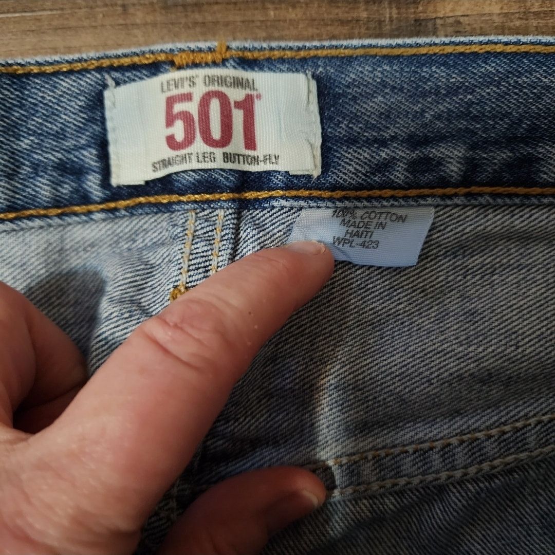 Levi's Levis 501 button fly jeans mens size 38x30 2300 Size US 38 / EU 54 - 3 Thumbnail