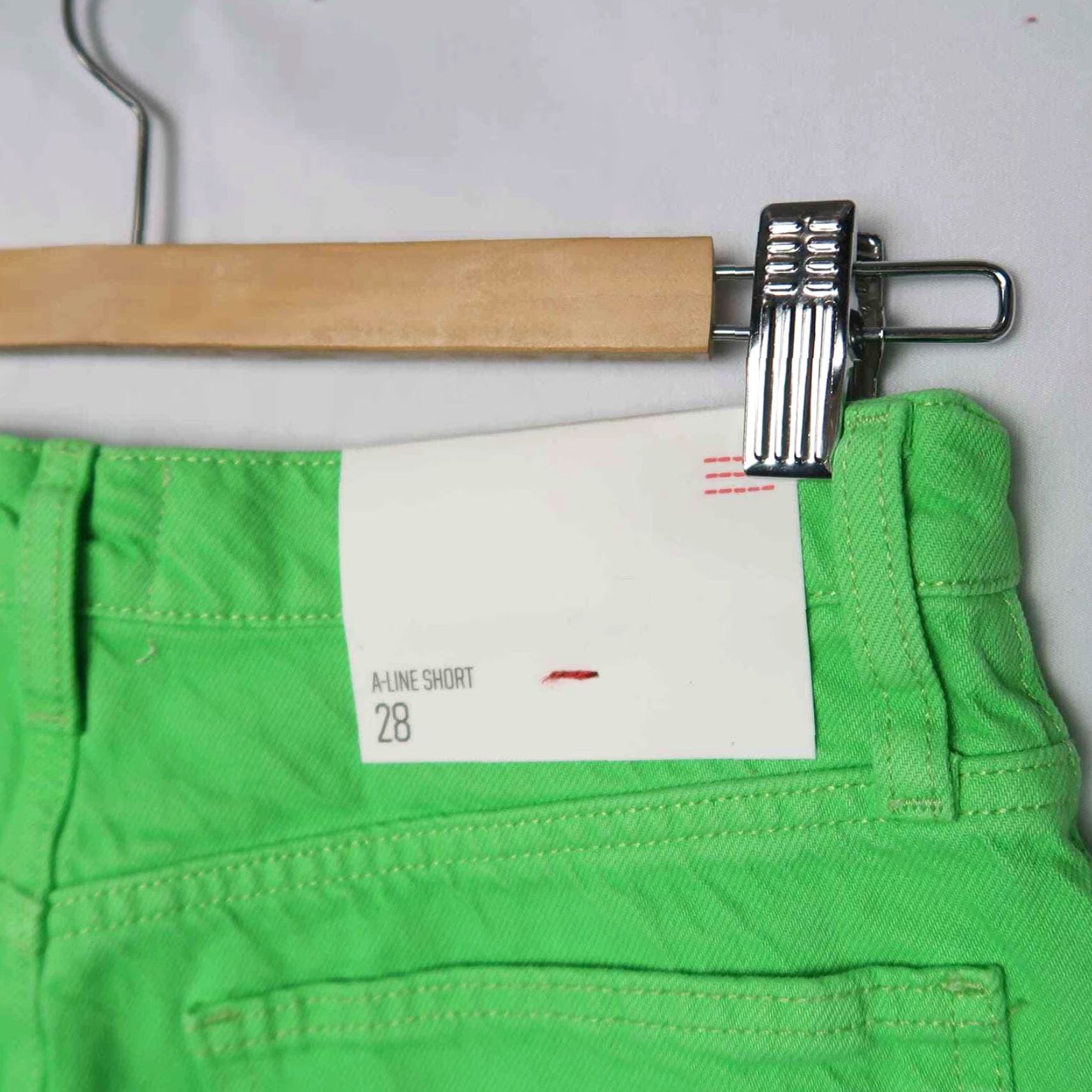 Bdg BDG Urban Outfitters Neon Green Distressed Denim Cut-Off Shorts 28 Women Green Neon 90s/2000s Womens Size 28" / US 6 / IT 42 - 5 Thumbnail