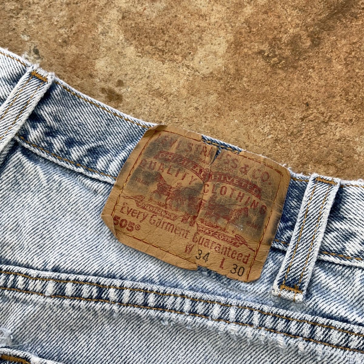 Levi's × Vintage Vintage 90s Levi’s Made In USA 505 Denim Jean Shorts Size US 34 / EU 50 - 10 Thumbnail