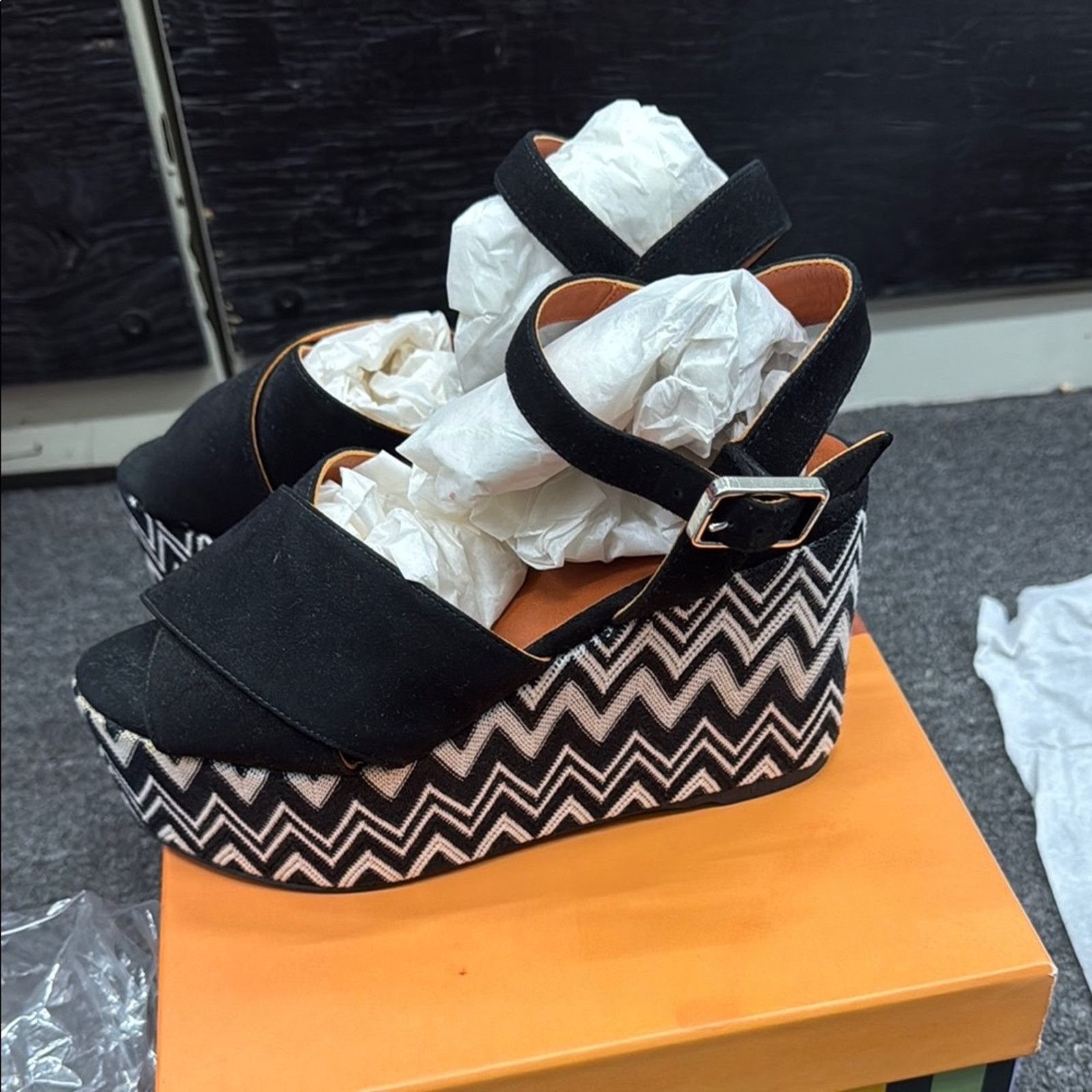 Missoni NWT Missoni Black White Zigzag Platform Wedges Size 36 US 6 Size US 6 / IT 36 - 1 Thumbnail