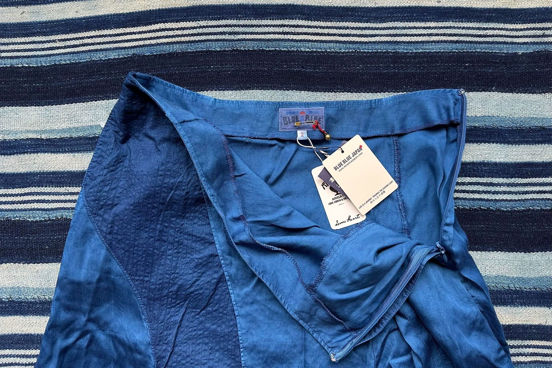 Blue Blue Japan BLUE BLUE JAPAN Indigo Block Linen-Cotton Skirt Size 26" / US 2 / IT 38 - 3 Thumbnail