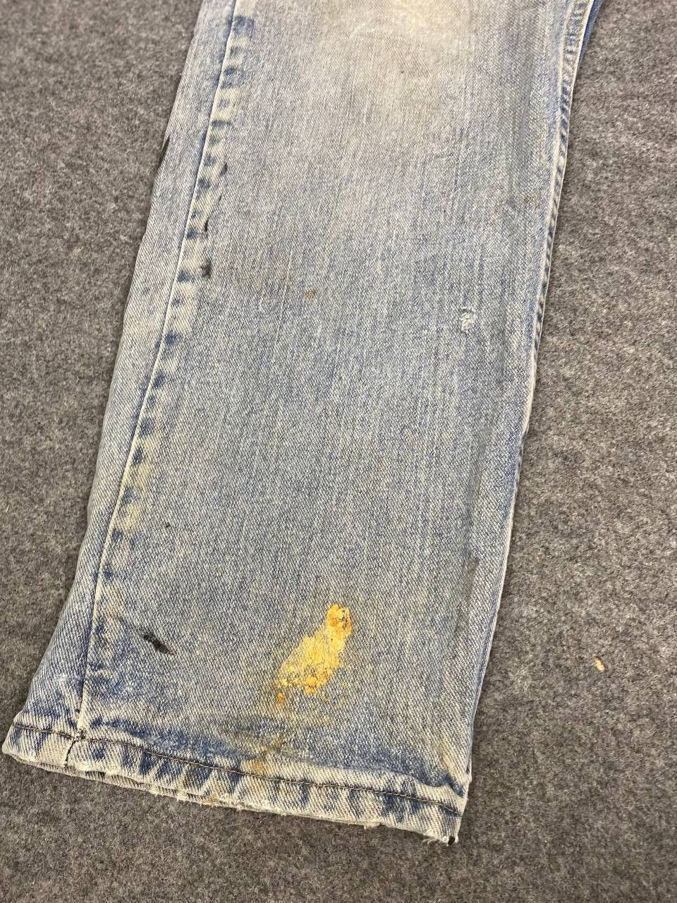 Wrangler vintage wrangler light wash distressed denim nice design Size US 38 / EU 54 - 9 Thumbnail