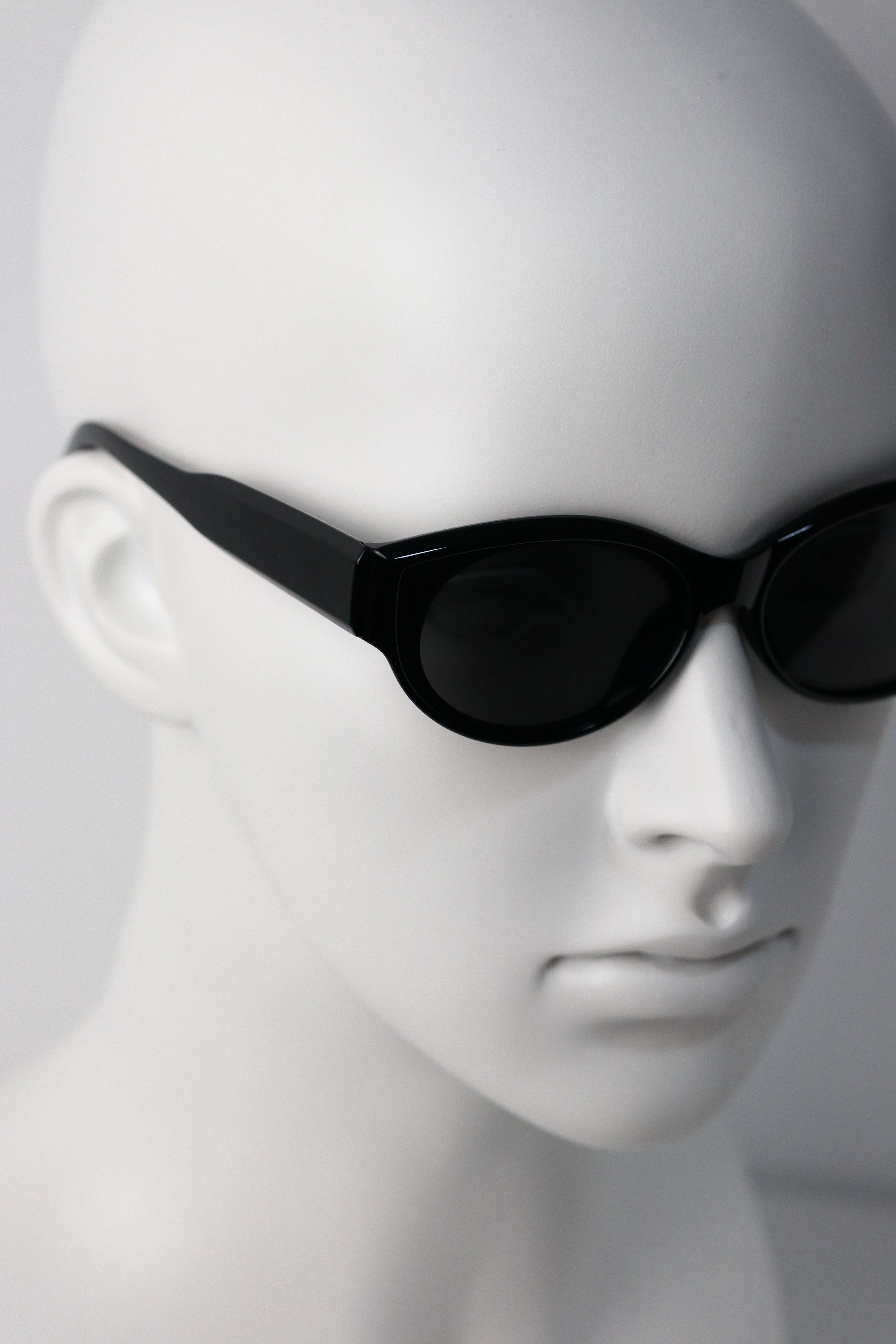 Japanese Brand Y2k Avant Garde Futuristic Black Sunglasses Unisex OS Size ONE SIZE - 3 Thumbnail