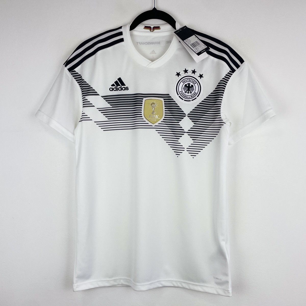 Adidas Germany Adidas Genuine Home Jersey Shirt 2018/2019 size S Size US S / EU 44-46 / 1 - 1 Thumbnail