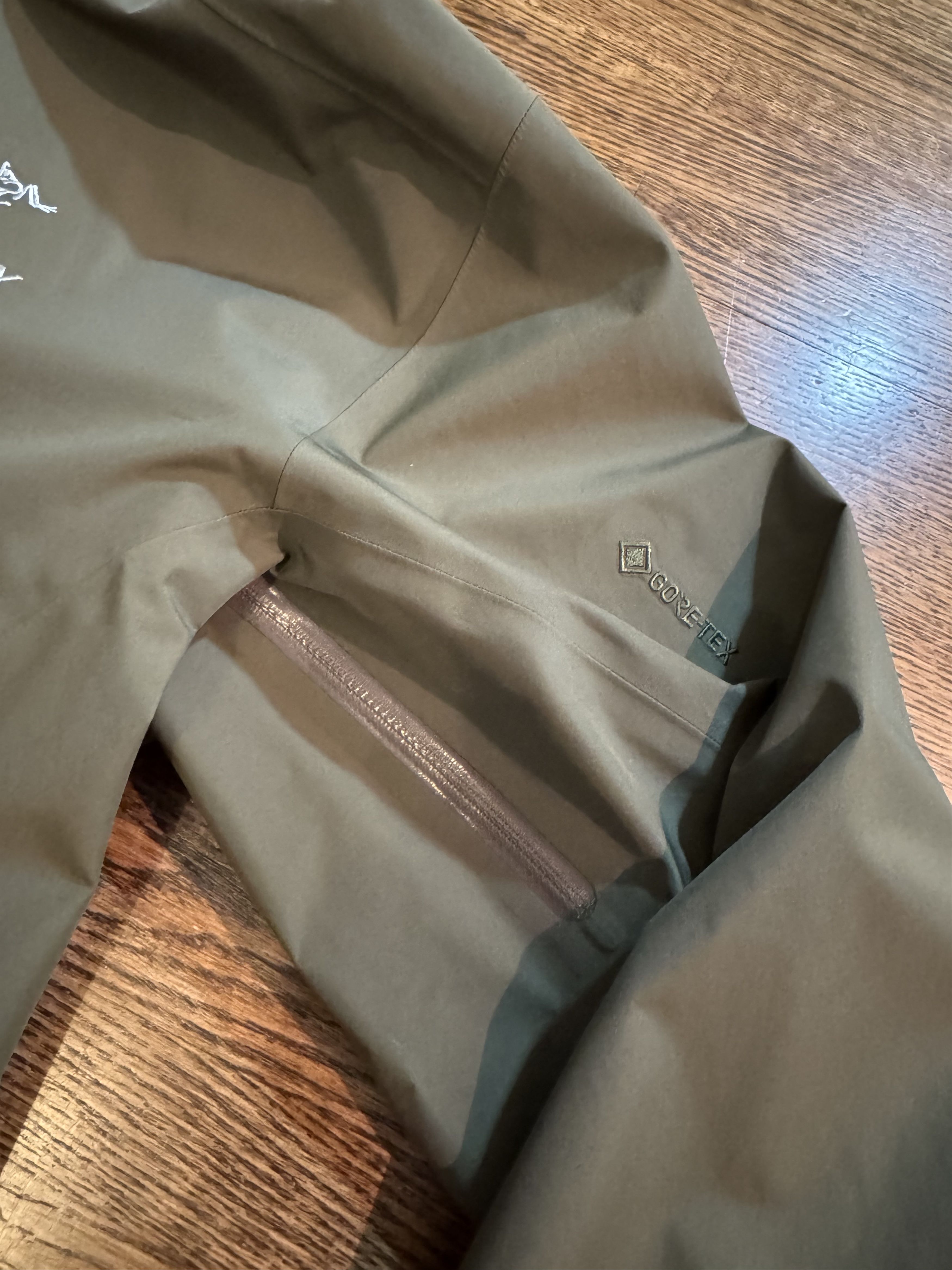 Arc'teryx Arcteryx Beta LT Jacket Tatsu Size US L / EU 52-54 / 3 - 6 Thumbnail