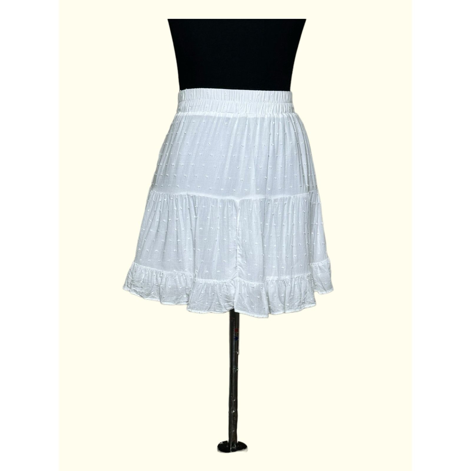 Forever 21 Forever 21 white pull on mini skirt size M Size 30" / US 8 / IT 44 - 7 Thumbnail