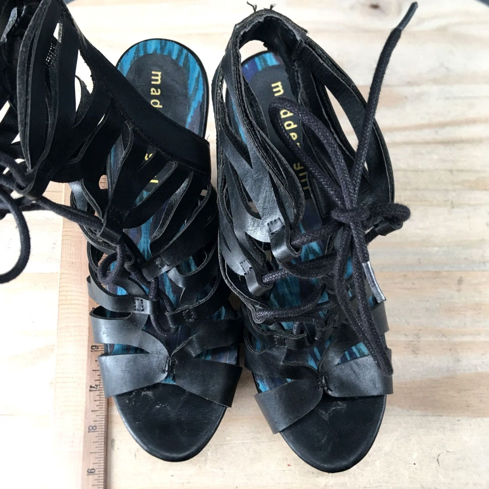 Vintage Madden Girl Sandals Women's 6.5 M Beeta Gladiator Wedge Black Leather Lace Up Shoes Size US 7 / IT 37 - 7 Thumbnail
