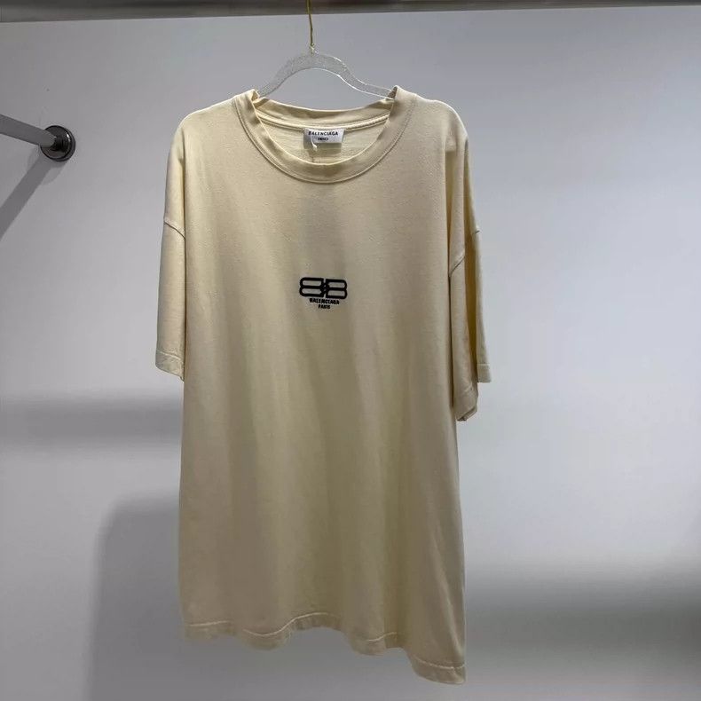Balenciaga Balenciaga Chest Embroidered Double B Buckle Short Sleeve Size US XL / EU 56 / 4 - 1 Thumbnail