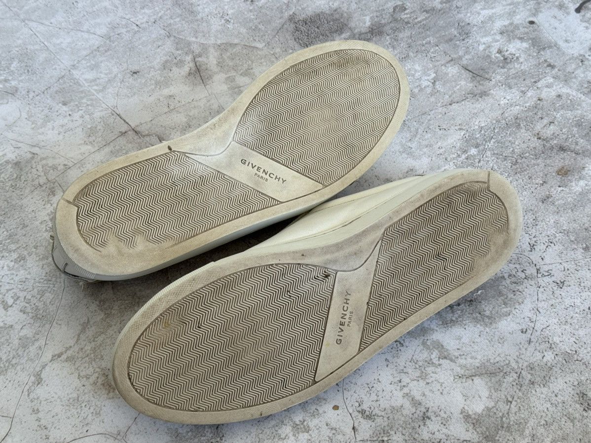 Givenchy Givenchy white leather low top sneakers Size US 10 / EU 43 - 7 Thumbnail