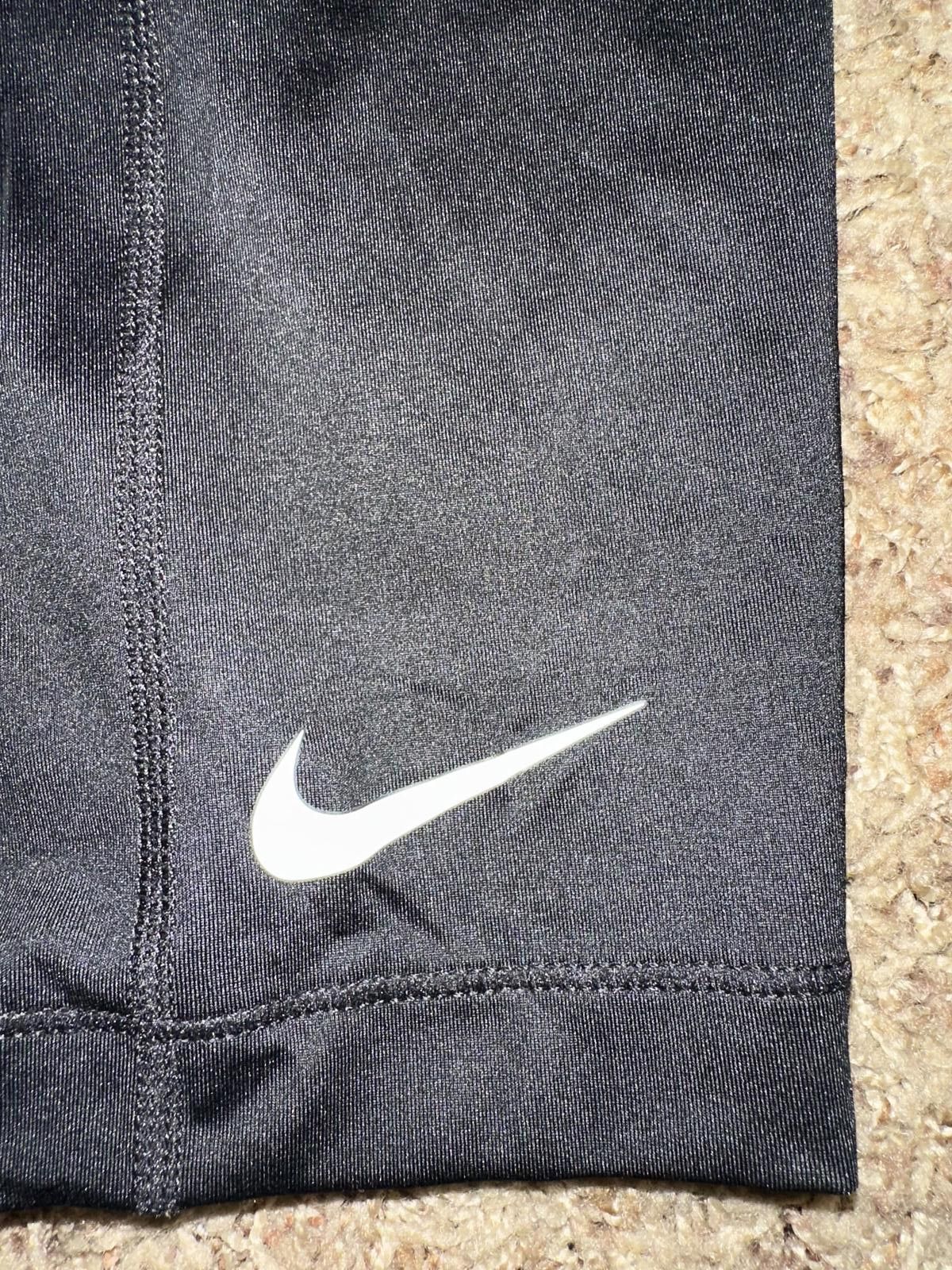 Nike Nike Women's 11.0" Compression Yoga/Gym Black Shorts Size 26" / US 2 / IT 38 - 3 Thumbnail