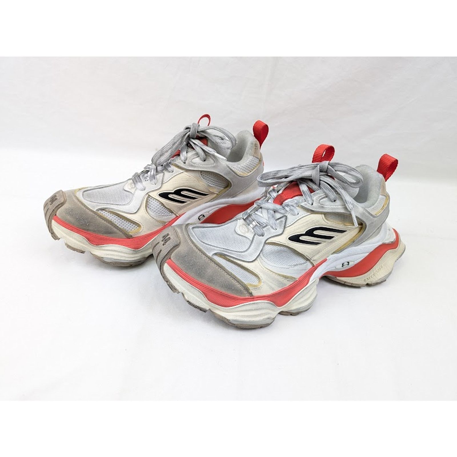 Balenciaga o1rshd1 Cargo Suede Low-Top Sneakers in Beige/Grey/Red Size US 10 / EU 43 - 11 Thumbnail