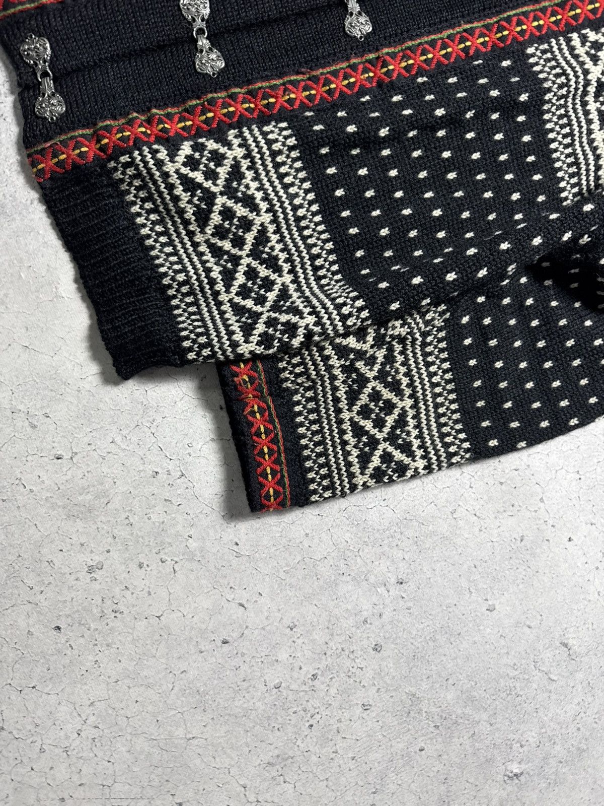 Dale Of Norway Dale Of Norway Wool Cardigan Sweater Vintage Size US M / EU 48-50 / 2 - 3 Thumbnail