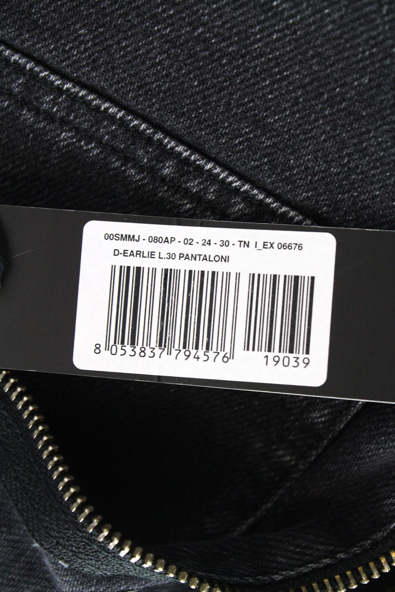 Diesel D-EARLIE 080AP W24/L30 Girls Black Jeans 70059 Size 24" / US 00 / IT 34 - 6 Thumbnail