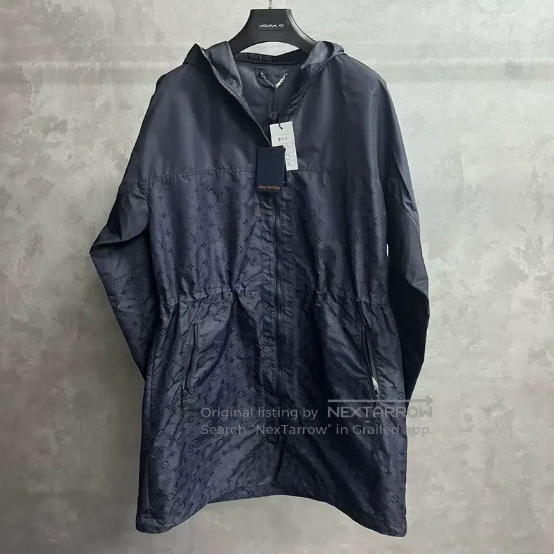 Louis Vuitton Louis Vuitton Dark Blue Full Print Hooded Long Sleeve Wind Size US M / EU 48-50 / 2 - 1 Thumbnail