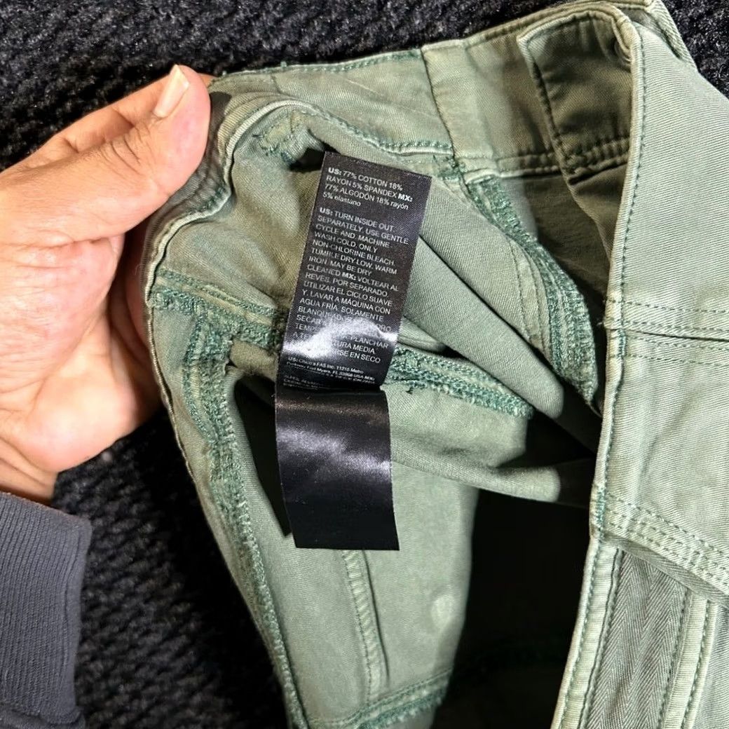 White House Black Market White House Black Market Crop Pants Women's 10 Olive Green Mid Rise Straight NWT Size 32" / US 10 / IT 46 - 4 Thumbnail