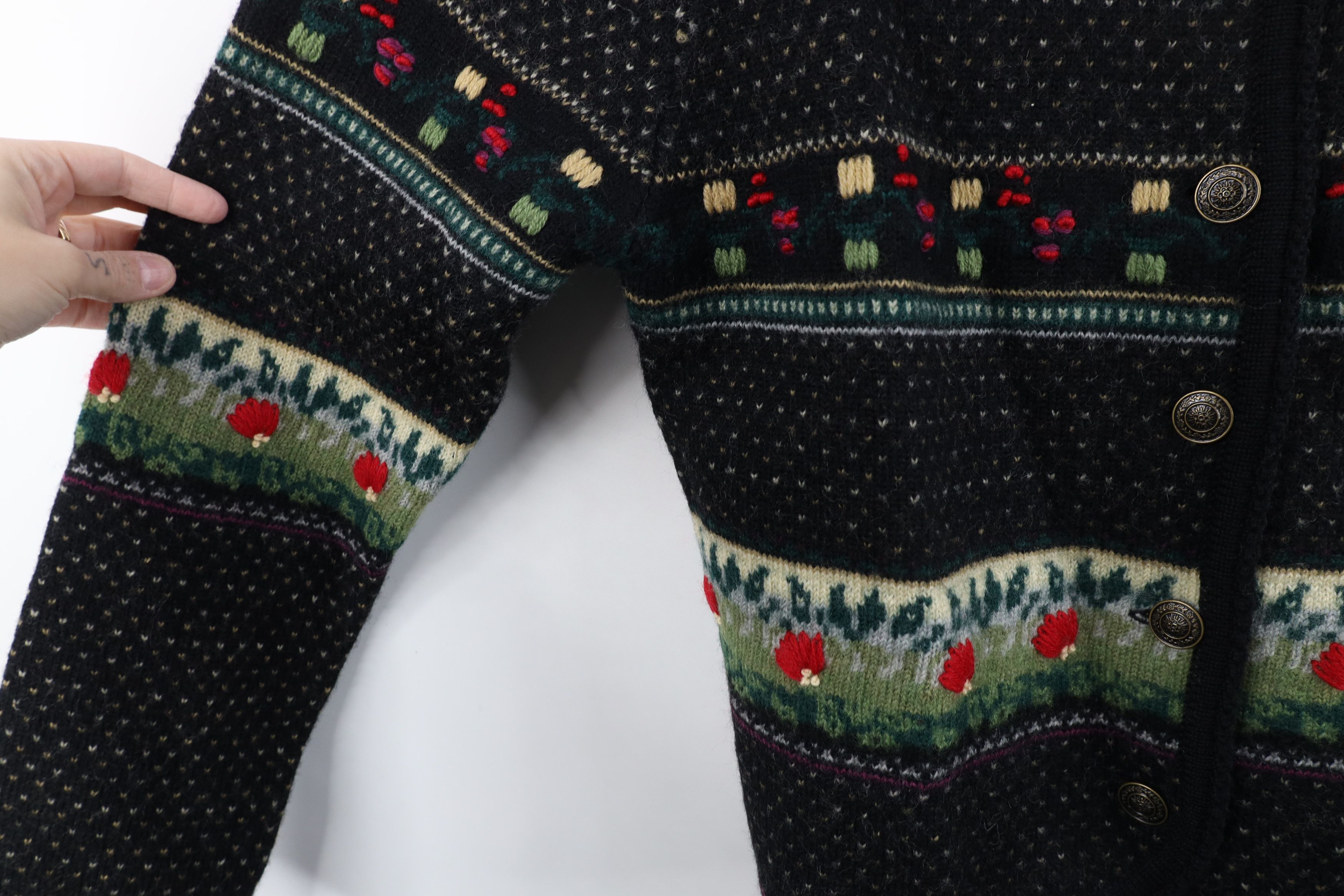 Vintage Vintage 90s Streetwear Wool Fair Isle Cardigan Sweater Size M / US 6-8 / IT 42-44 - 6 Thumbnail