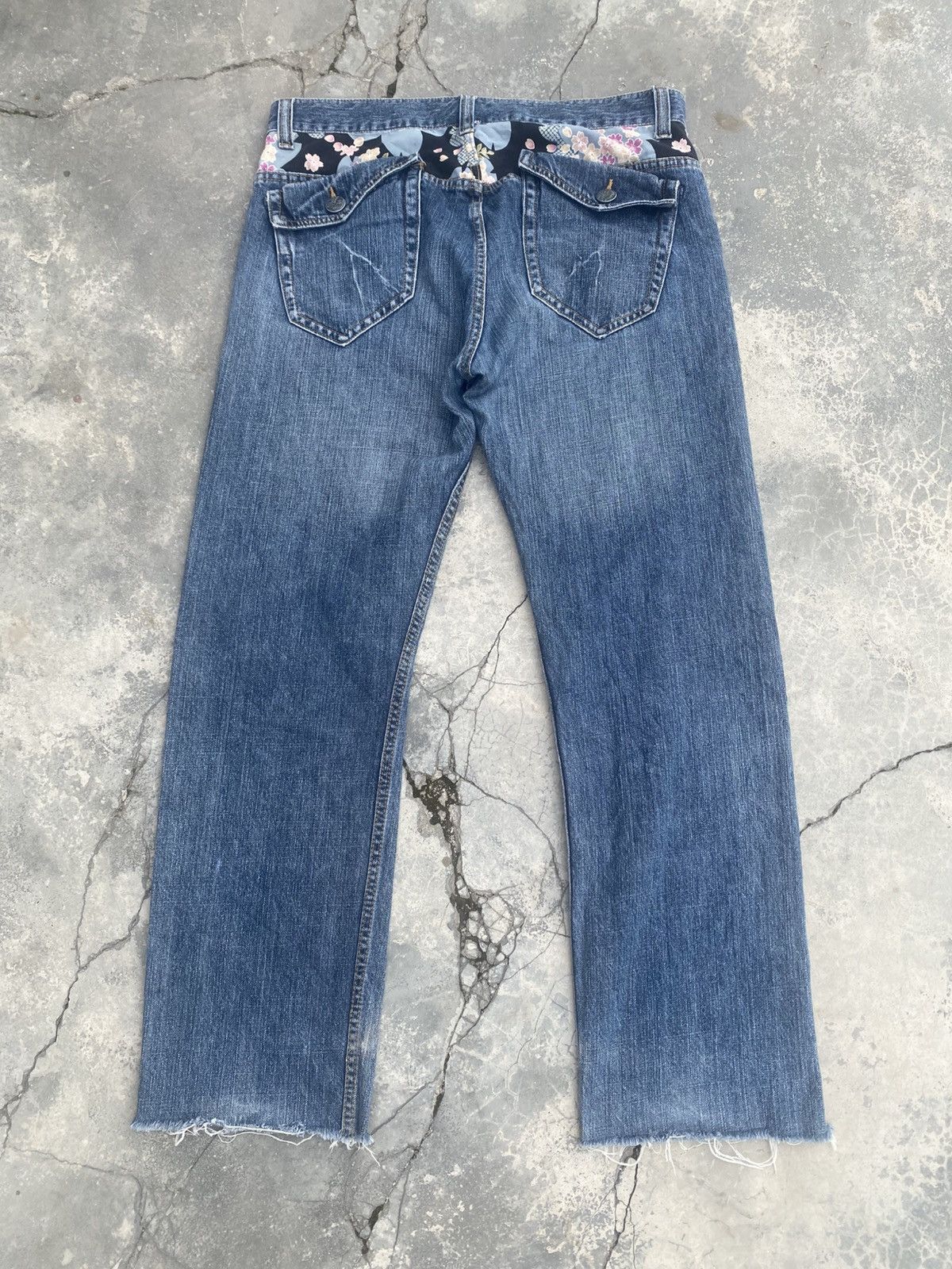 Karakuri Tamashii Vintage JAPAN KOI Distressed Jeans Size US 33 - 3 Thumbnail