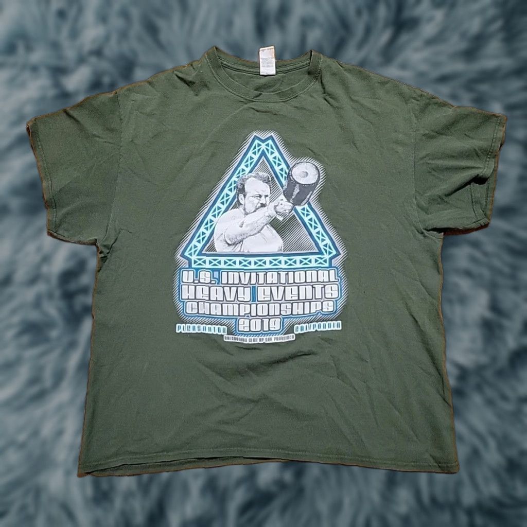 Gildan U.S. Heavy Events Tshirt Caledonion Club Championship 2019 XL SS Green Lifting - Gildan - Men - T-Shirt Size US XL / EU 56 / 4 - 1 Thumbnail