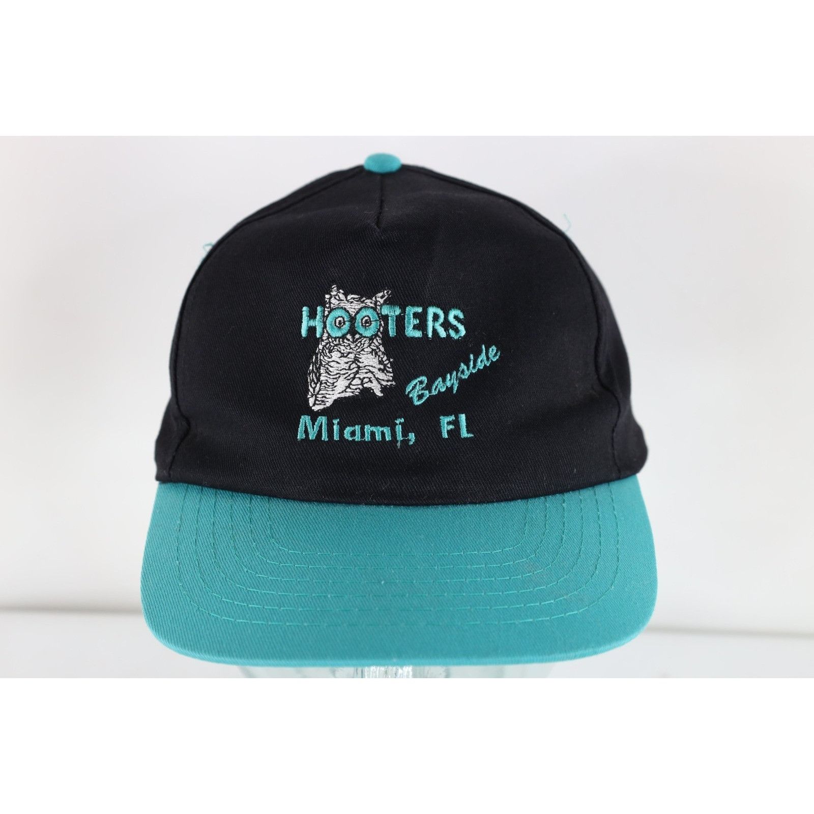 Vintage Vintage 90s Hooters Bayside Miami Florida Snapback Hat Size ONE SIZE - 1 Thumbnail