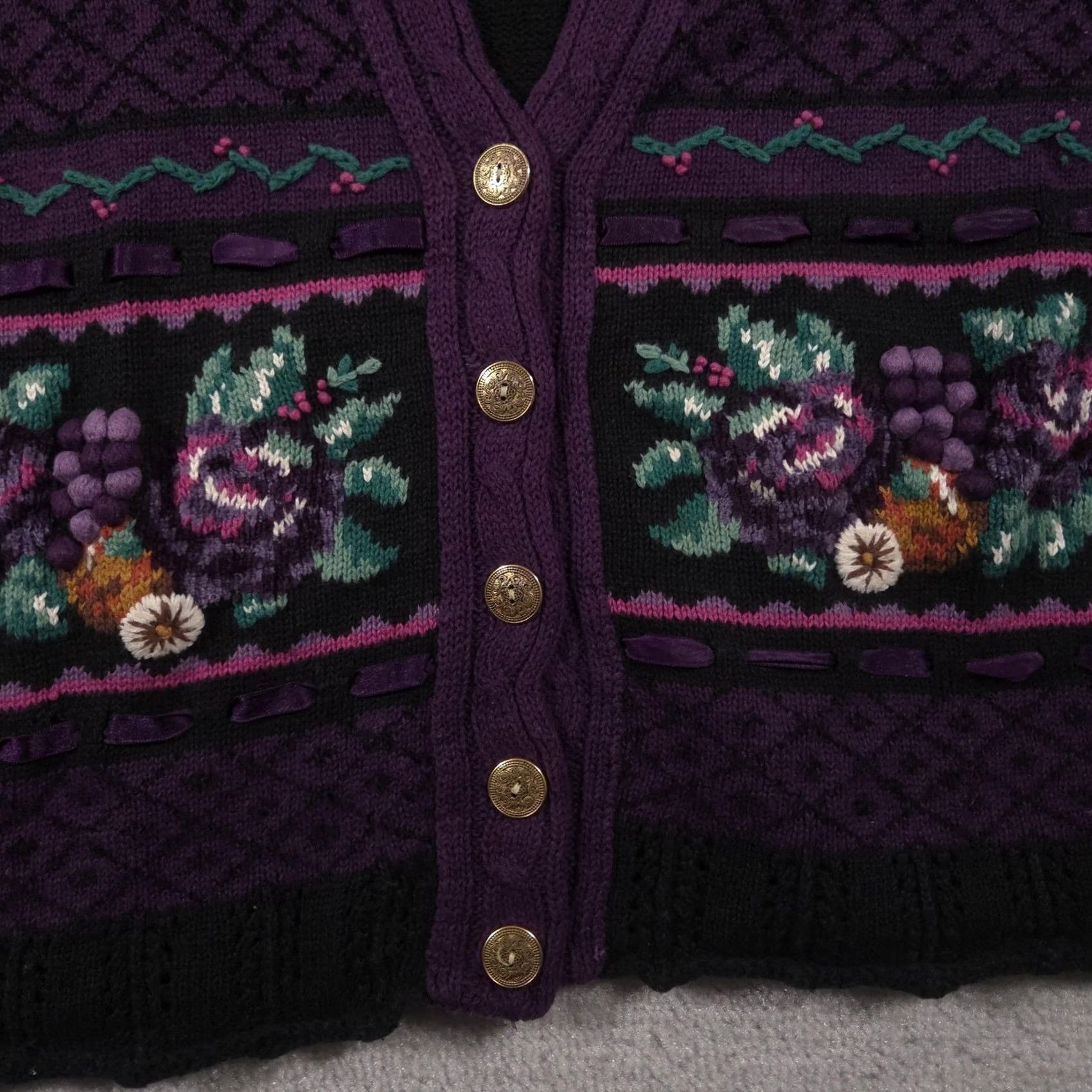 Jantzen VINTAGE Jantzen Cardigan Sweater Womens Large Black Purple Embroidered 90s Size L / US 10 / IT 46 - 4 Thumbnail