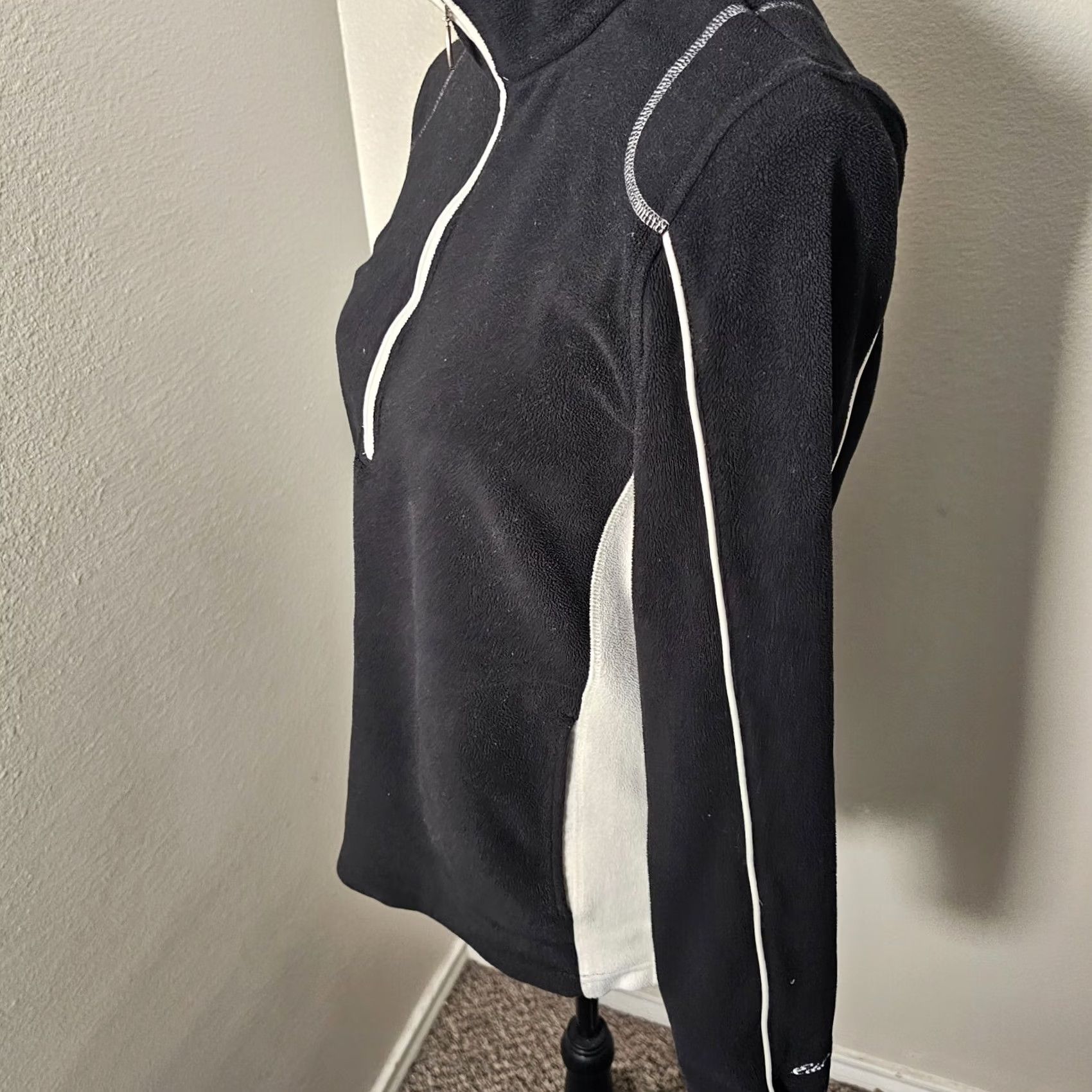 Eddie Bauer Eddie Bauer Women's Size Medium Black Half Zip Long Sleeve Knit Pullover Sweater Size M / US 6-8 / IT 42-44 - 2 Thumbnail