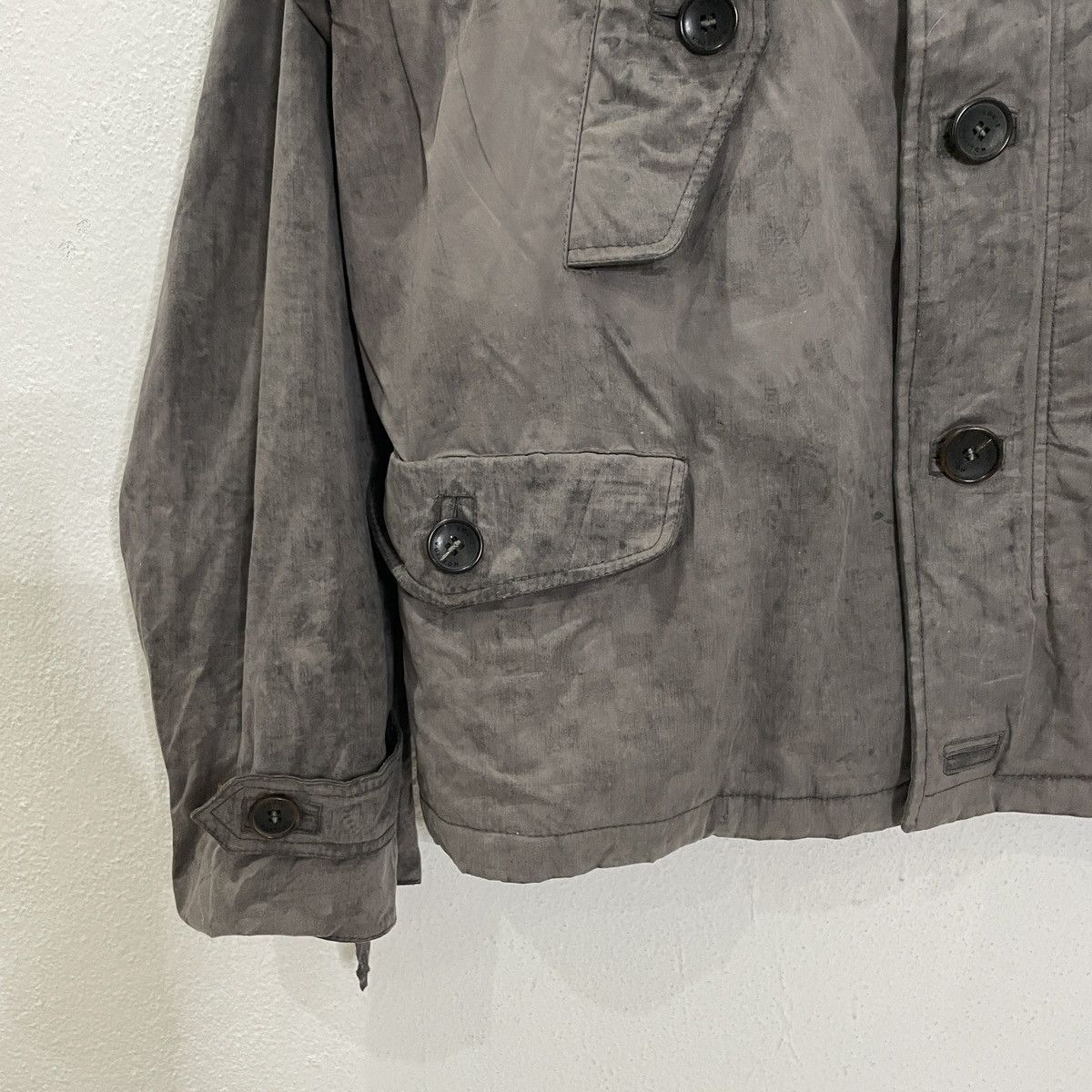Louis Vuitton Vintage Louis Vuitton Distressed Jacket Size US L / EU 52-54 / 3 - 3 Thumbnail