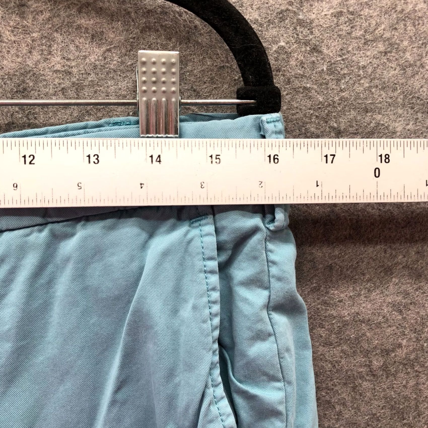 Uniqlo Uniqlo Chino Shorts Mens M 30-33 inch Light Blue Flat Front Cotton 10'' Inseam Mens Regular Blue Chino Shorts Shirt? Size US 31 - 4 Thumbnail