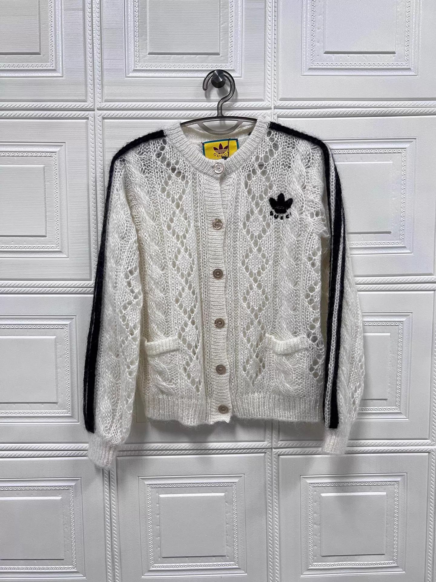 Gucci Gucci x adidas Ivory Striped Single-breasted Knit Sweater S Size S / US 4 / IT 40 - 1 Thumbnail