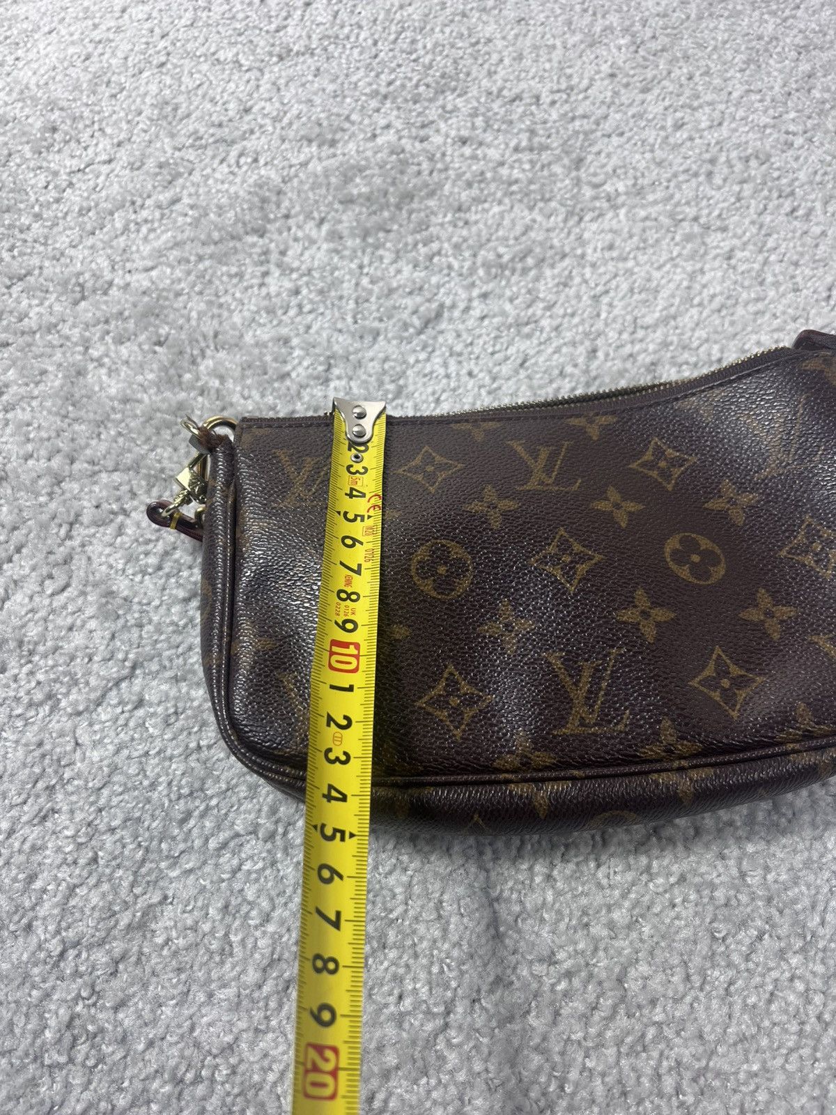 Louis Vuitton Louis Vuitton Pochette Handbag Size ONE SIZE - 12 Thumbnail