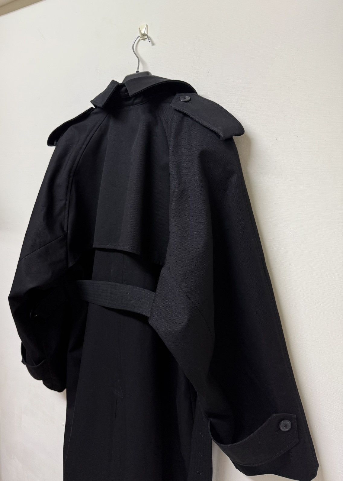 Phoebe Philo Phoebe philo Long Raglan Trench with Padded Shoulder Jacket Size M / US 6-8 / IT 42-44 - 4 Thumbnail