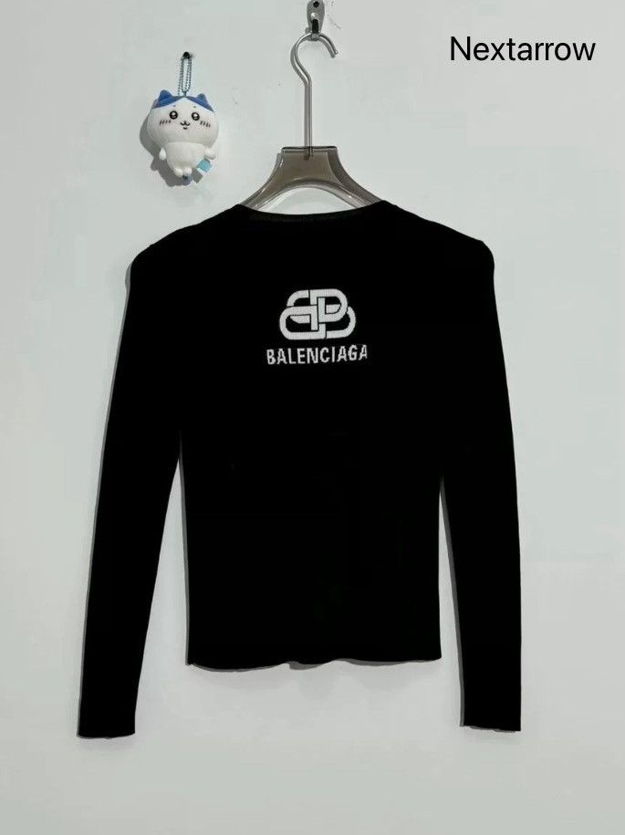 Balenciaga Balenciaga back lock logo cardigan shirt2412-Nextarrow Size US XS / EU 42 / 0 - 2 Thumbnail