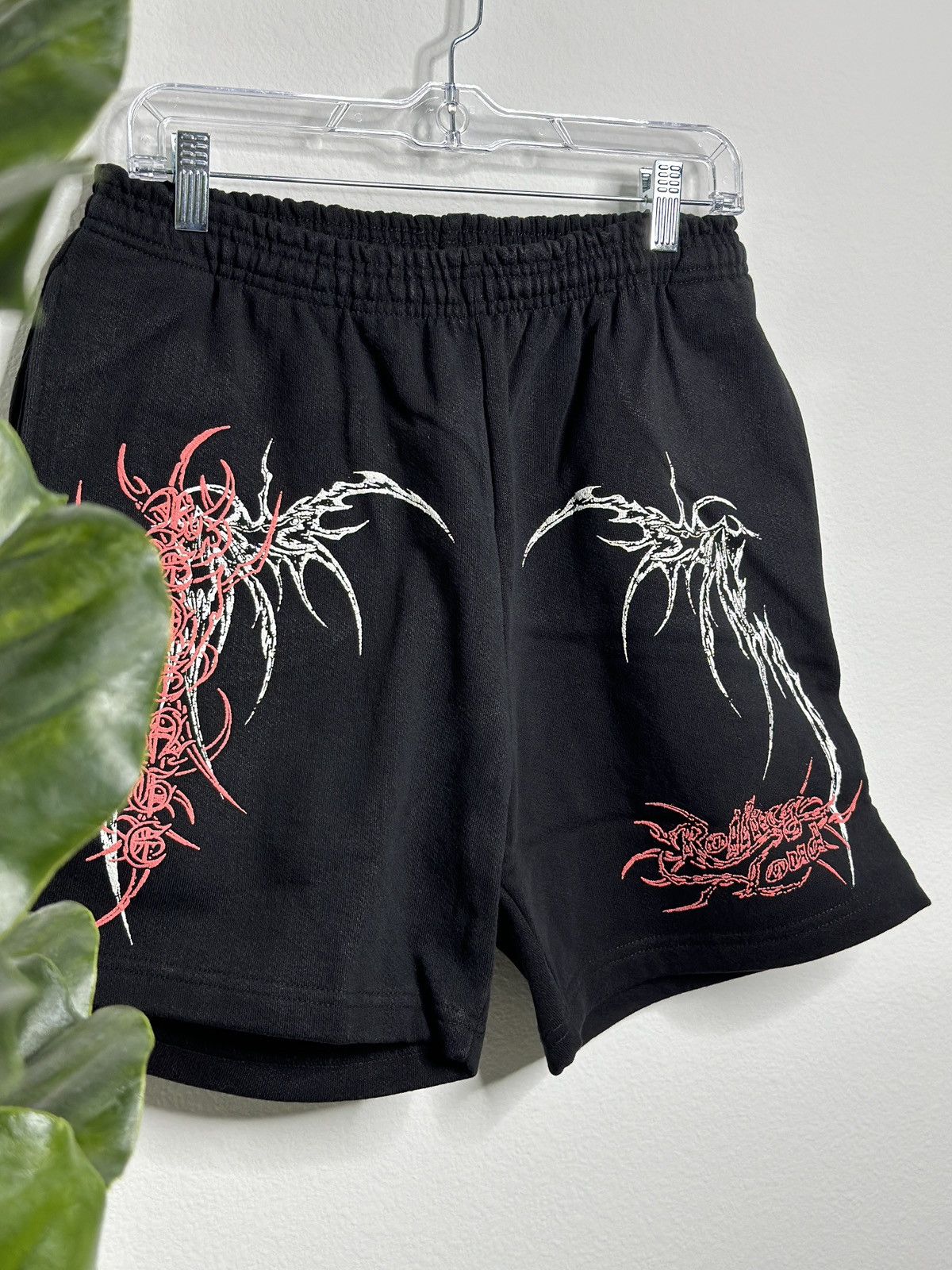 Revenge Red Smoke Skull Fleece order Shorts