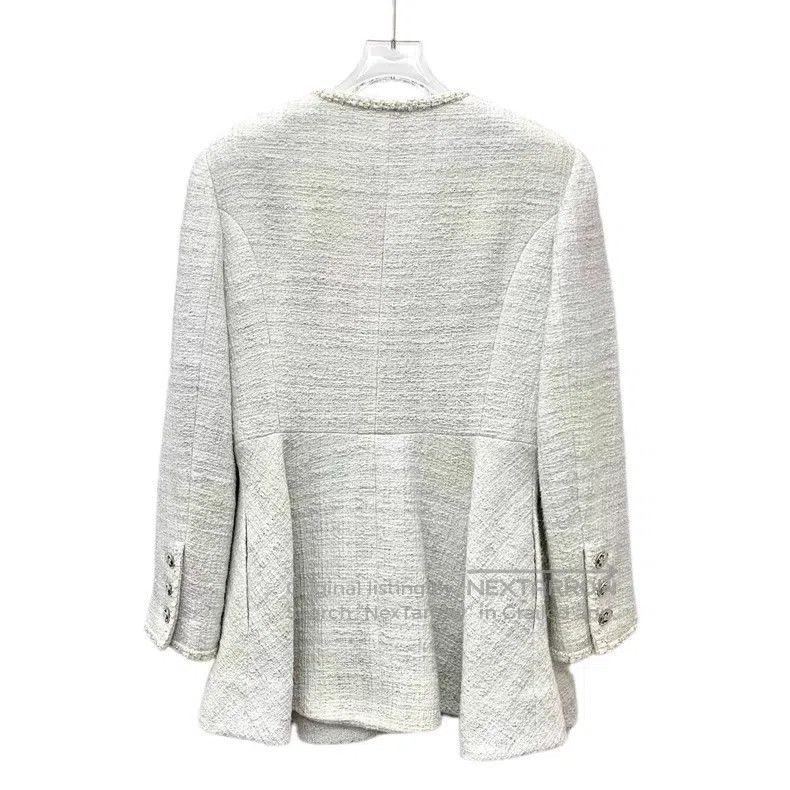 Chanel Chanel White cotton round-neck single-breasted long-sleeve Size XS / US 0-2 / IT 36-38 - 2 Thumbnail