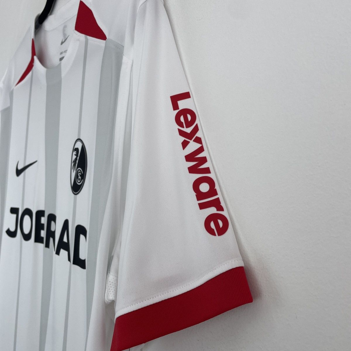 Nike SC Freiburg Away Nike Men’s Jersey Shirt 2024/2025 size XL Size US XL / EU 56 / 4 - 3 Thumbnail
