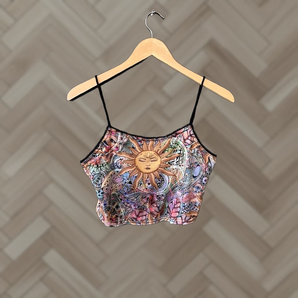 Urban Outfitters VINTAGE Urban Outfitters Womens Cropped Tank Top Sun Graphic Rave Festival Size Small Size S / US 4 / IT 40 - 1 Thumbnail