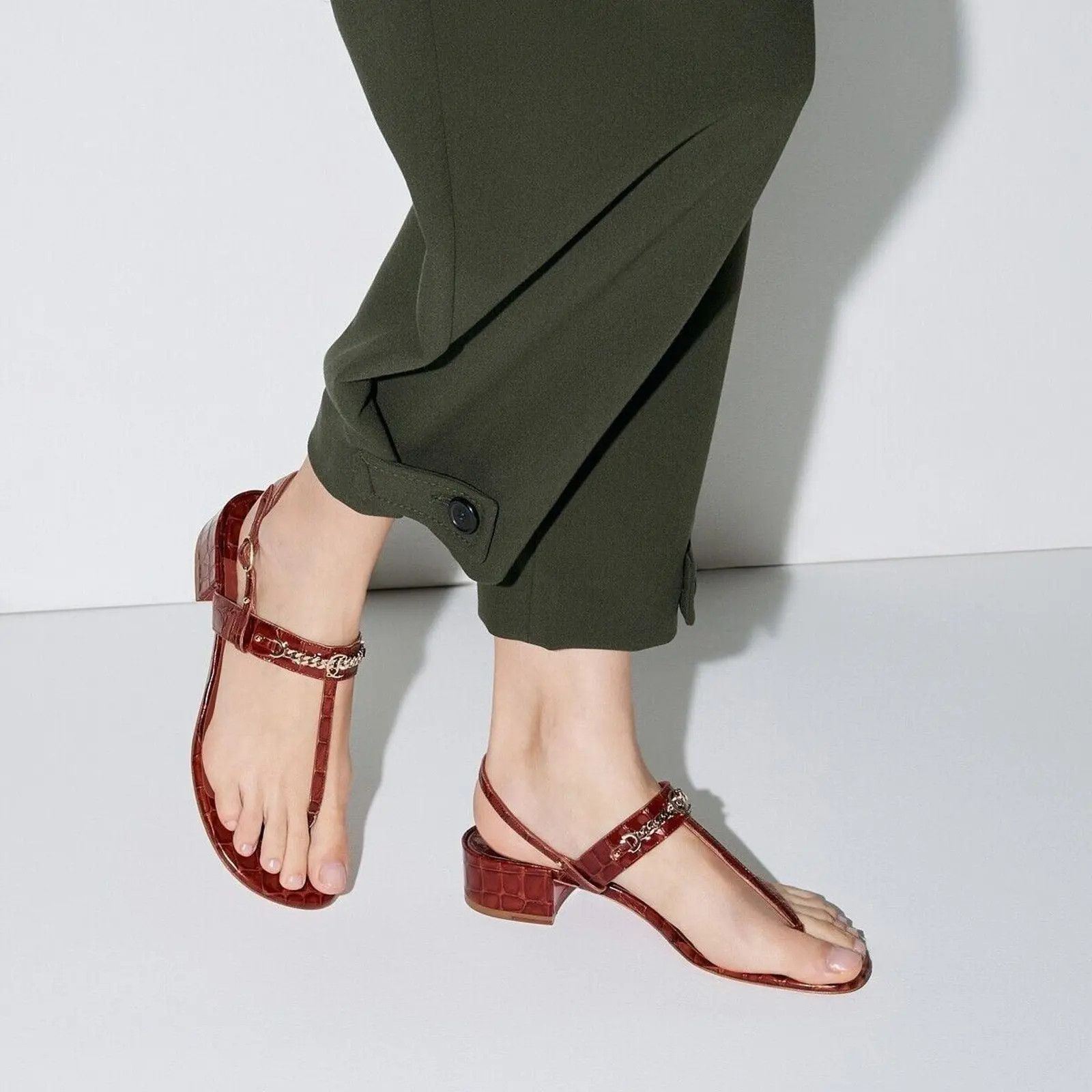 Christian Louboutin CHRISTIAN LOUBOUTIN MJ Thong brown croc embossed sandals 38 Size US 8 / IT 38 - 2 Thumbnail