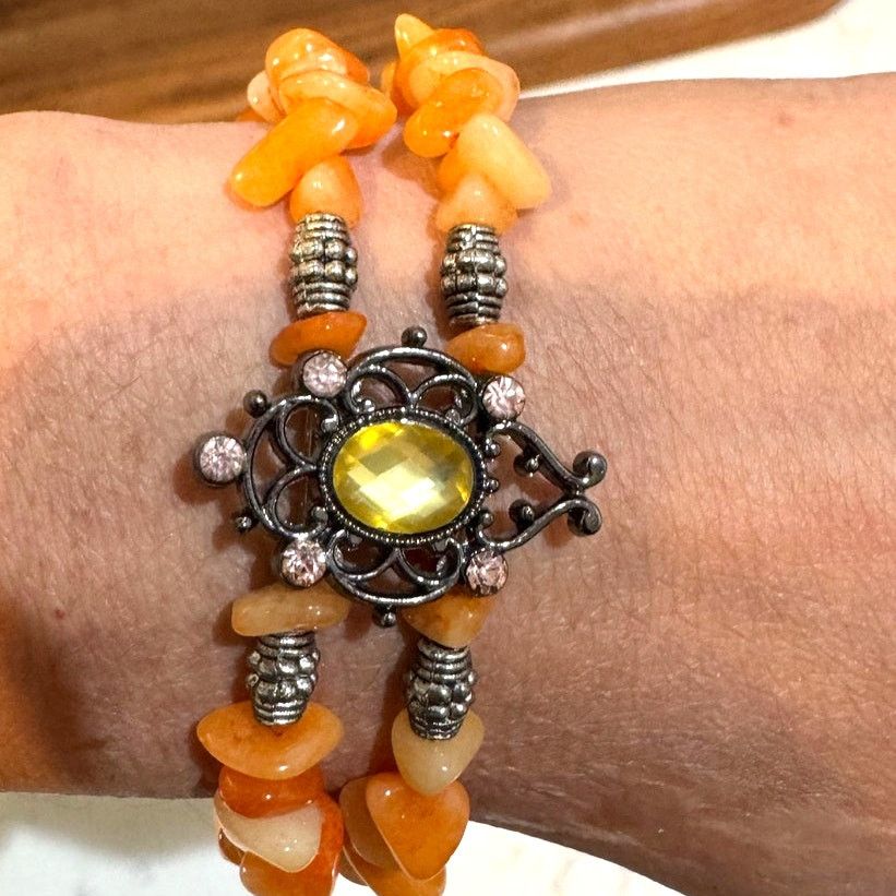 Handmade Handmade peach orange beaded dark metal accent bracelet Size ONE SIZE - 7 Thumbnail