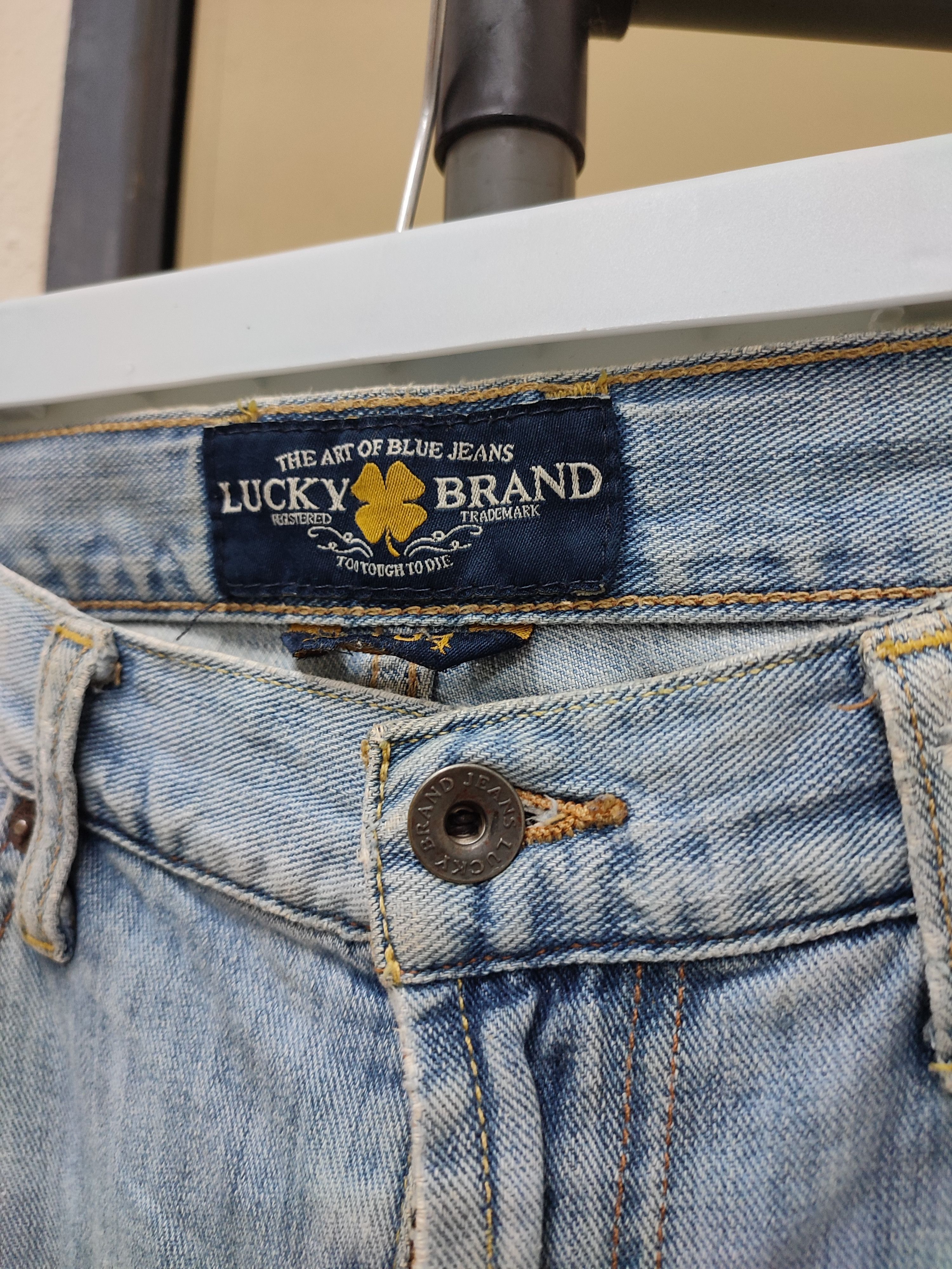 Lucky Brand VINTAGE LUCKY BRAND 181 RELAXED STRAIGHT DENIM Size US 35 - 6 Thumbnail