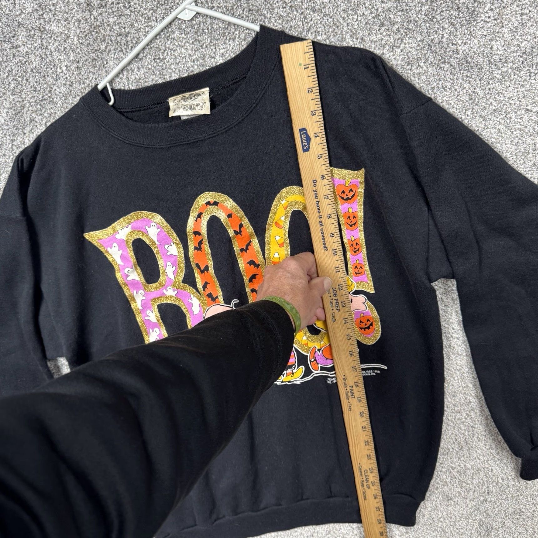 Peanuts VINTAGE Peanuts Halloween Sweatshirt XL Snoopy Charlie Brown Boo Kitsch Graphic Print Crew Neck Pullover Men Black 90s Cartoon Retro Sweatshirt Size US XL / EU 56 / 4 - 2 Thumbnail