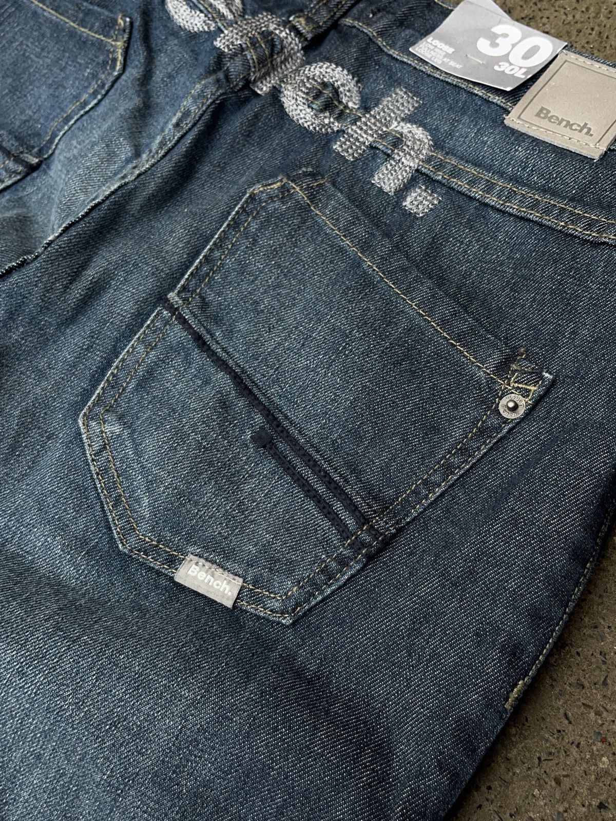 Bench Vintage y2k NWT Bench Jeans Big Embroidered Logo Denim Size US 30 / EU 46 - 10 Thumbnail