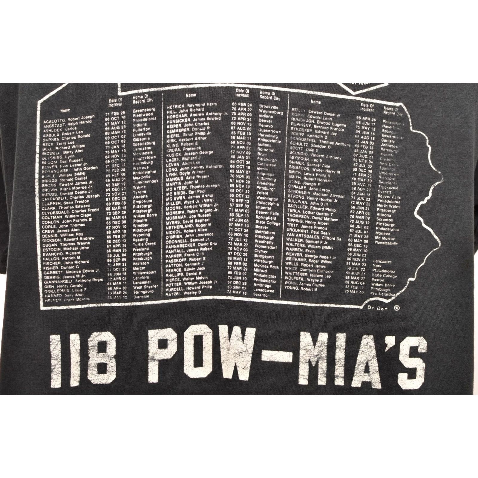 Vintage Screen Stars POW MIA Pennsylvania Cares Vintage T-Shirt XL Black Mens Short Sleeve 50/50 1990s Military Decal Pride Size US XL / EU 56 / 4 - 5 Thumbnail