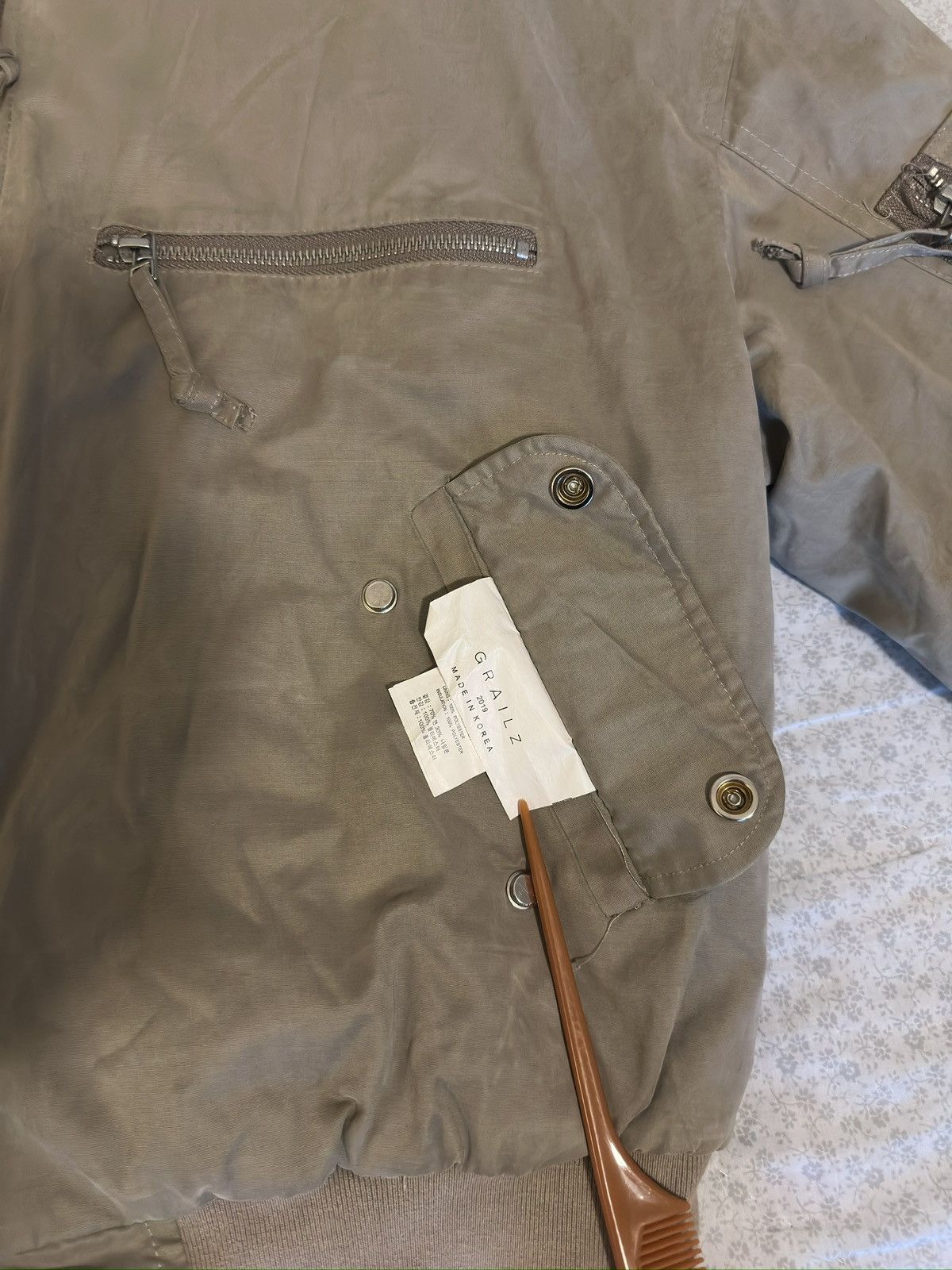 GRAILZ Rare Grailz Multizipper multipocket bomber jacket Size US L / EU 52-54 / 3 - 6 Thumbnail