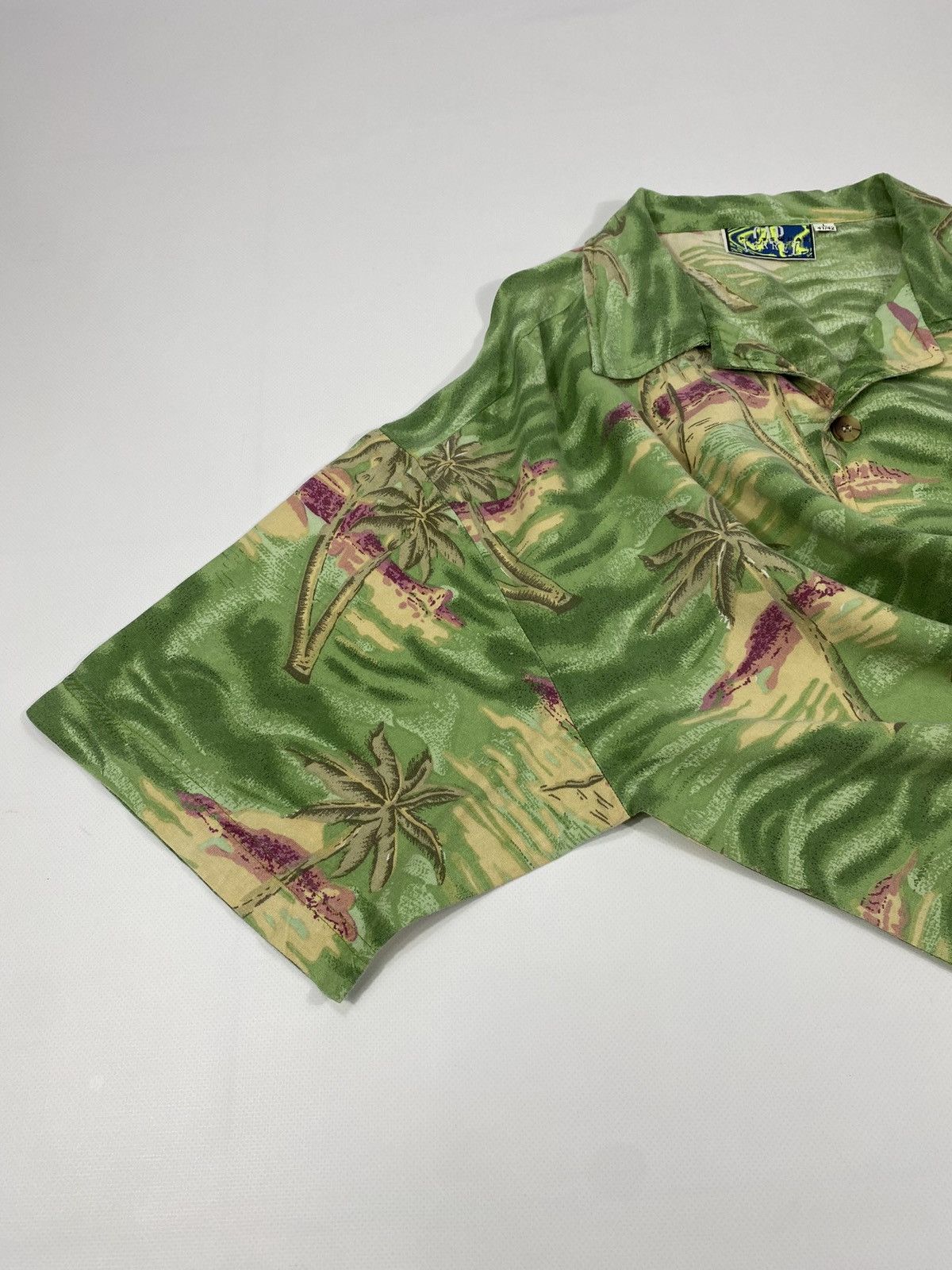 Vintage Vintage 90s Hawaiian Aloha Palms Festival Party Shirt Size US XL / EU 56 / 4 - 4 Thumbnail