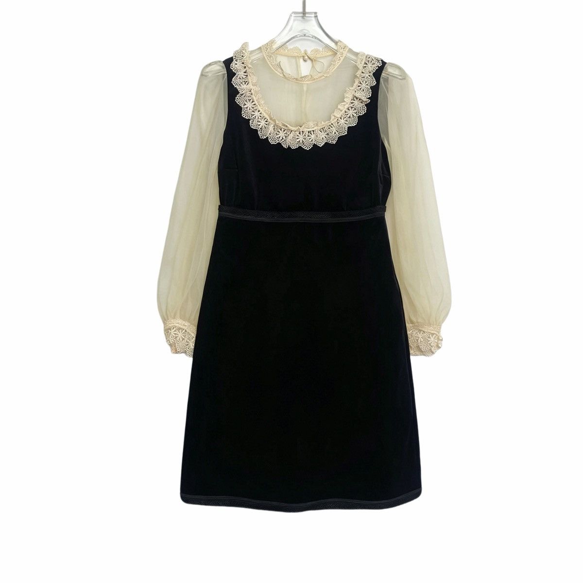 Gucci Gucci Short Velvet Long Sleeve Dress K26WX Size XS / US 0-2 / IT 36-38 - 1 Thumbnail