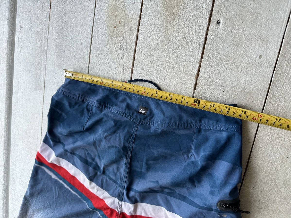 Quiksilver 🚨Vintage Quiksilver Shorts Big Logo Y2K Style 90s Surfing Size US 29 - 11 Thumbnail