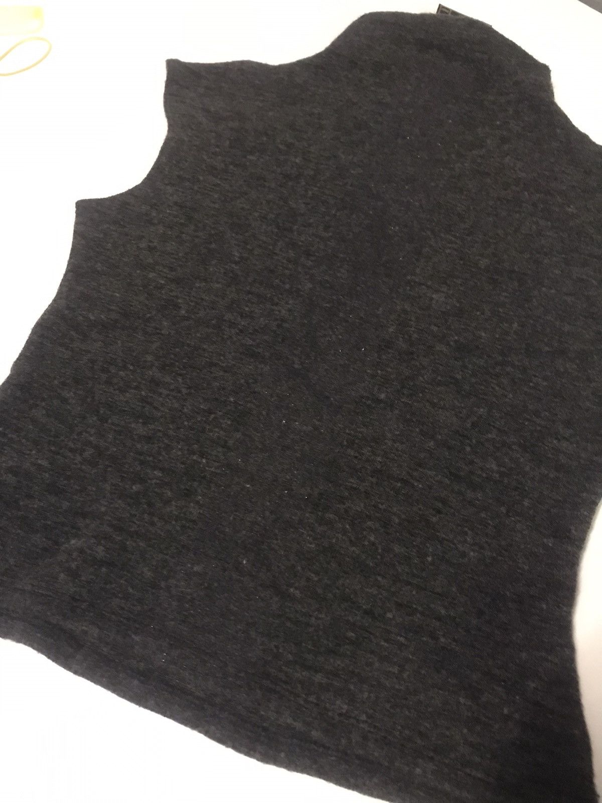 Fendi Fendi - Sleeveless Turtleneck Crop Top Size S / US 4 / IT 40 - 9 Thumbnail