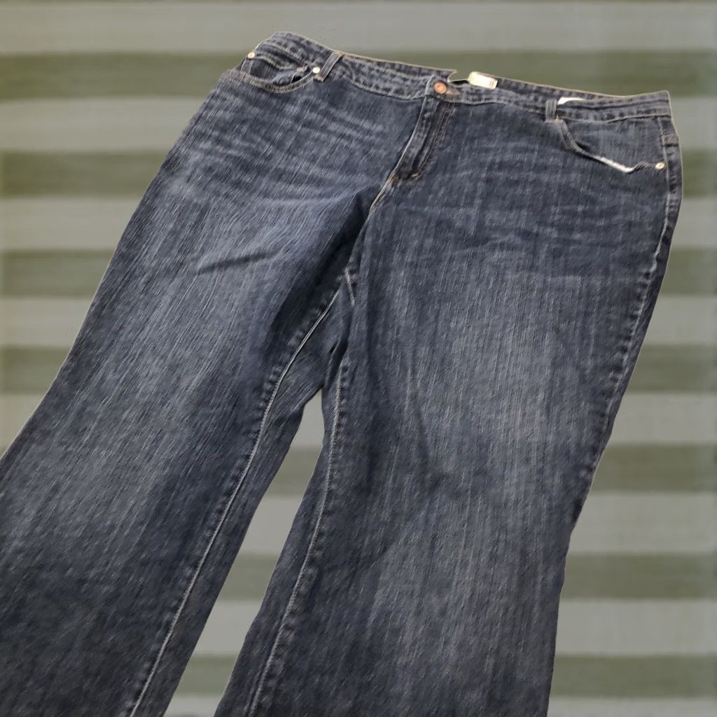 Levi's VINTAGE LEVI'S 580 Boot Cut Jeans Women Regular Size 24 Inseam 32" Blue Cotton Blend Beaded Accents Dark Wash 5-Pocket Stretch Classic Rise High Rise Size 42" / US 20 - 1 Thumbnail